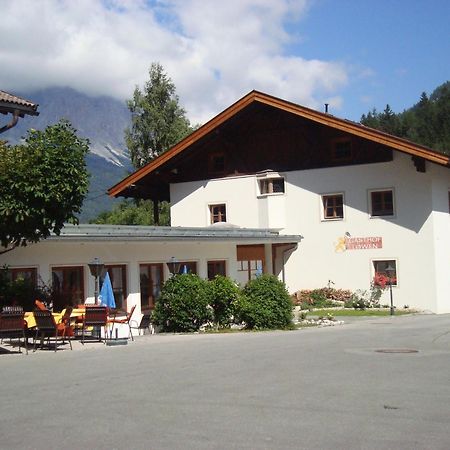 Hotel Zum Goldenen Loewen Biberwier Bagian luar foto